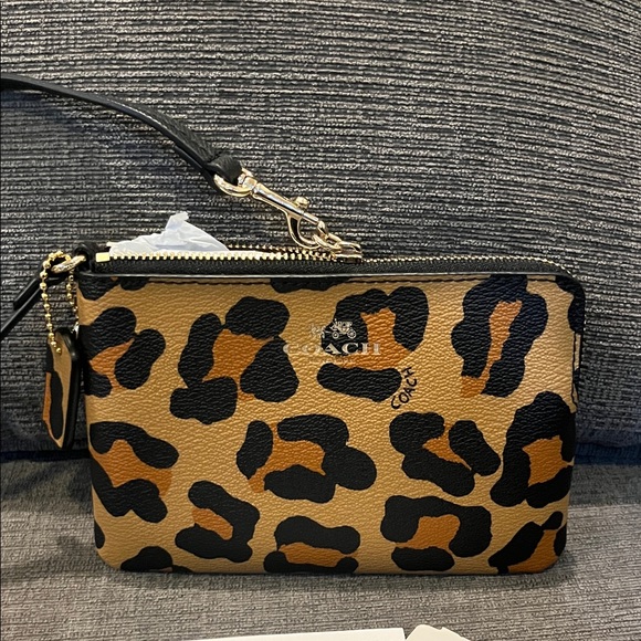 Coach Brand New Animal Print Wristlet in Tan and Black. - Picture 2 of 9